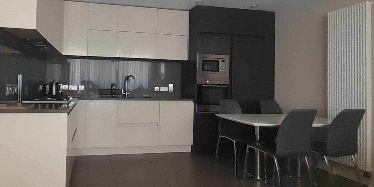 Stylish And Smart Two Double Bedroom Apartment Belfast Kültér fotó